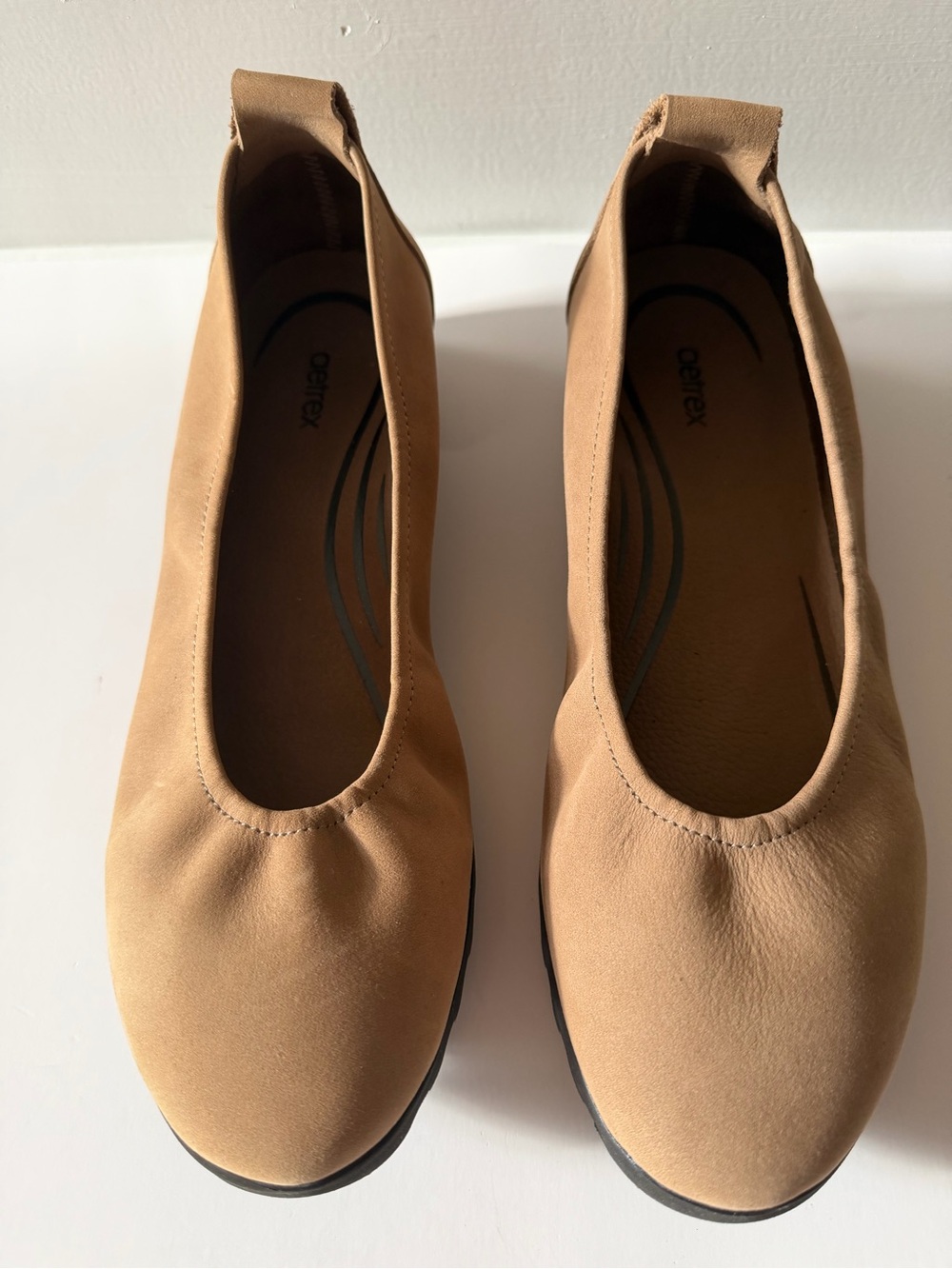 AETREX Brianna Ballet Flat in Taupe US 8.5 Genuine Leather Arch Support